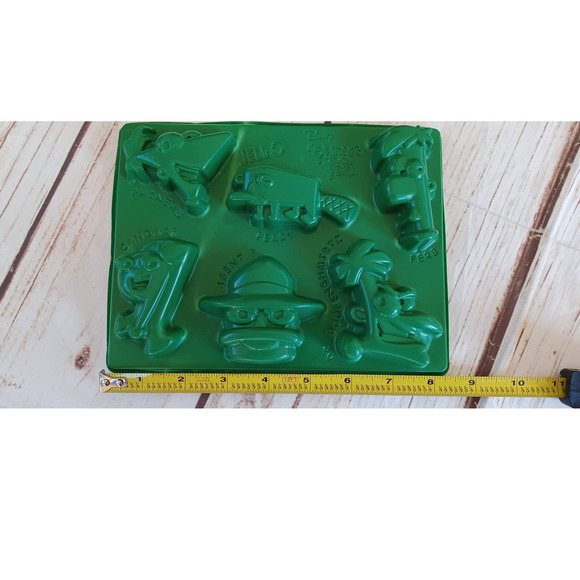 Disney Kitchen Phineas And Ferb Jello Jello Characters Mold